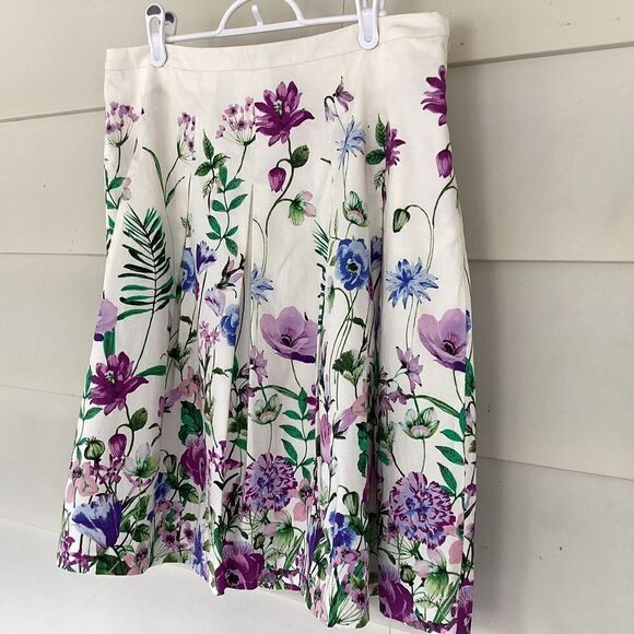 RSVP by Talbots pleated floral skirt size 12p.  0304 - Picture 2 of 8